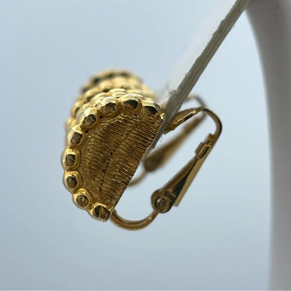 Kenneth Jay Lane Black Enamel Gold Beaded Clip-On Earrings Runway Couture - Picture 4 of 8